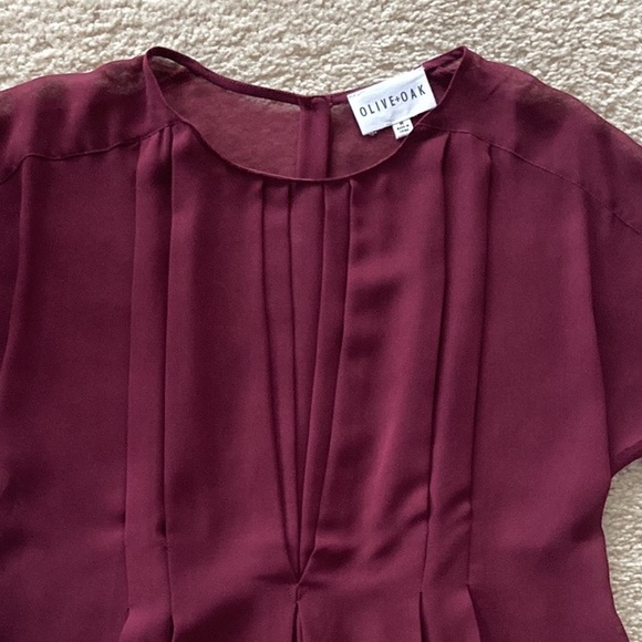 Olive & Oak Wine Color Short Sleeve Blouse - Picture 3 of 7